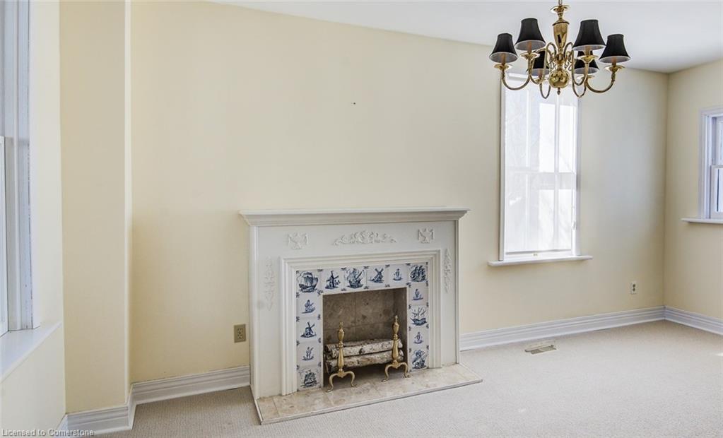 179 Queen Street E Property Photo 14