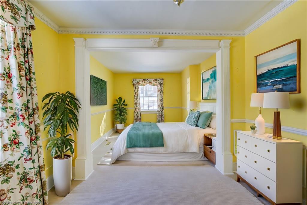 179 Queen Street E Property Photo 15