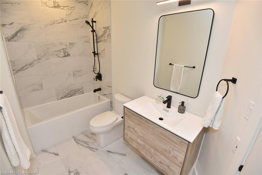 201-284 Wilson Street E Property Photo 20