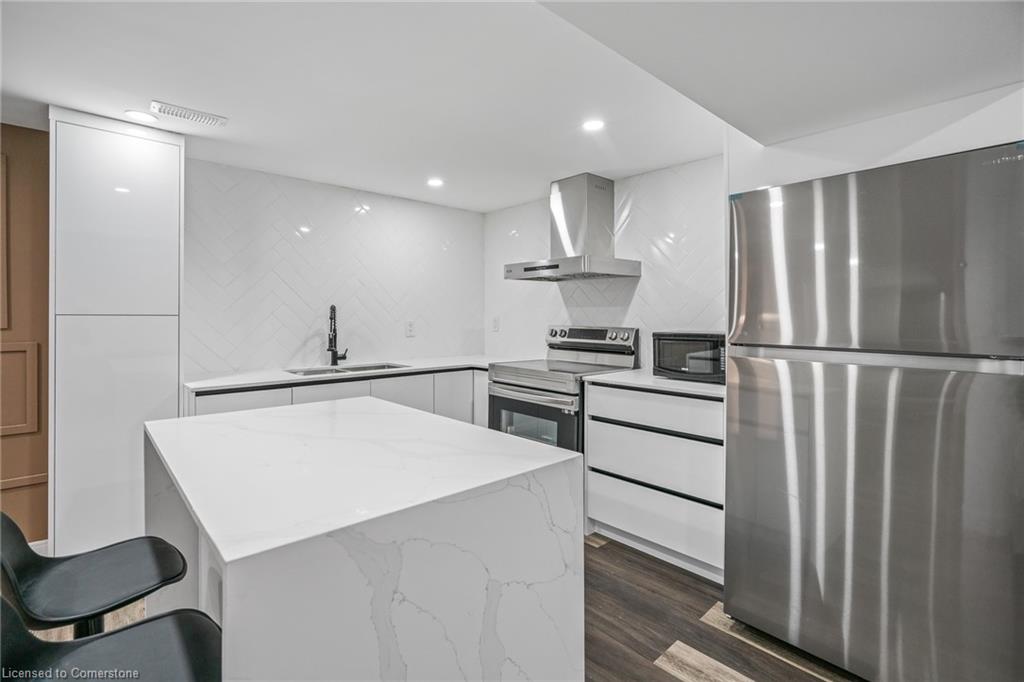 15 Andres Street Property Photo 22