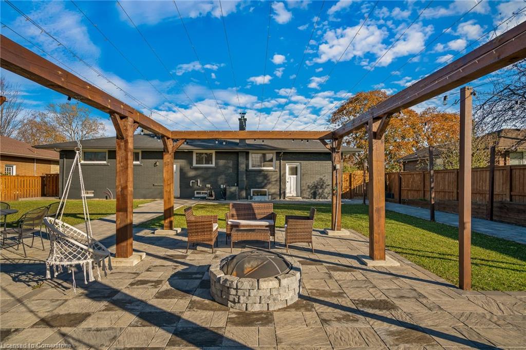 15 Andres Street Property Photo 31