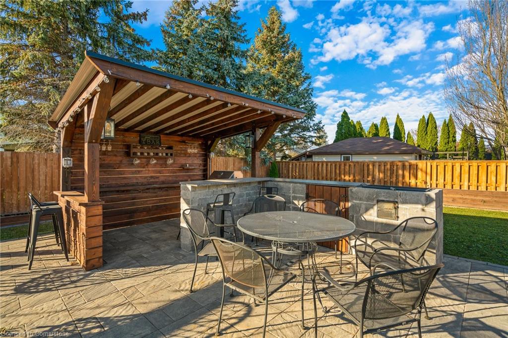 15 Andres Street Property Photo 34