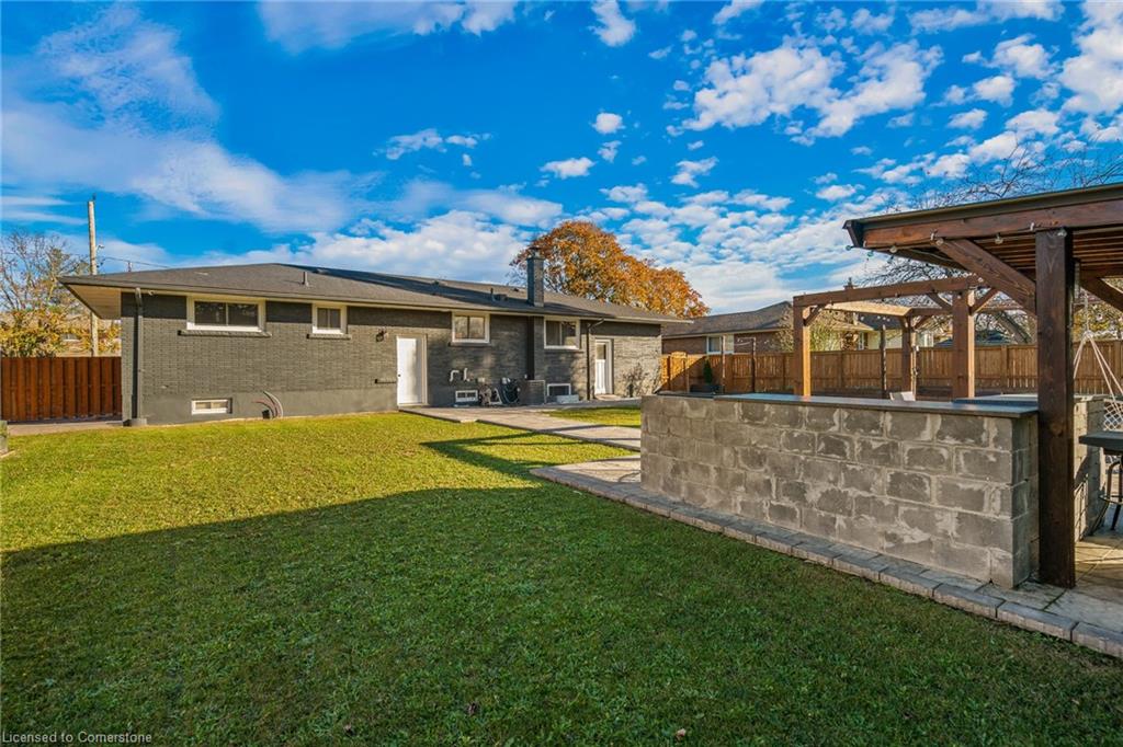 15 Andres Street Property Photo 35