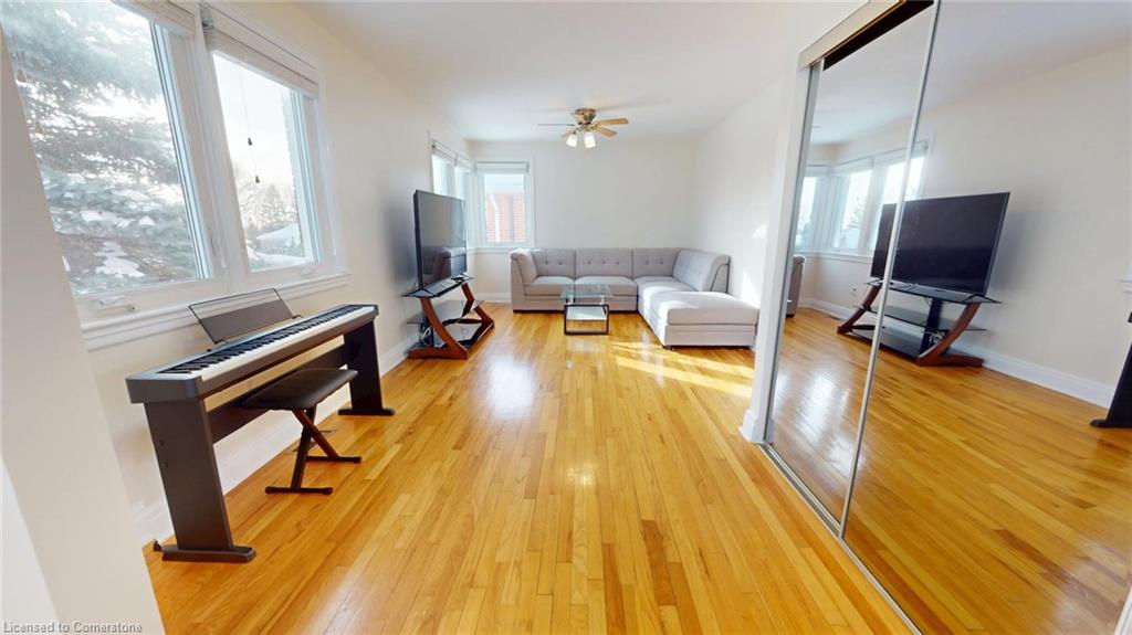 25 Seguin Street Property Photo 2