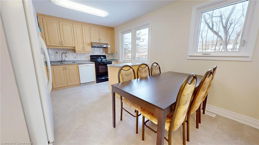 25 Seguin Street Property Photo 4
