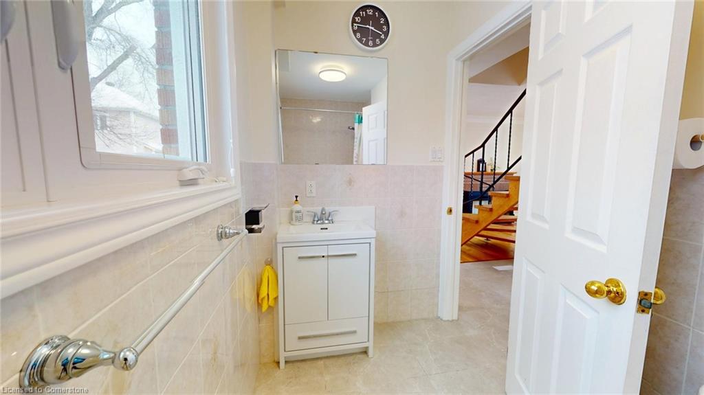 25 Seguin Street Property Photo 11