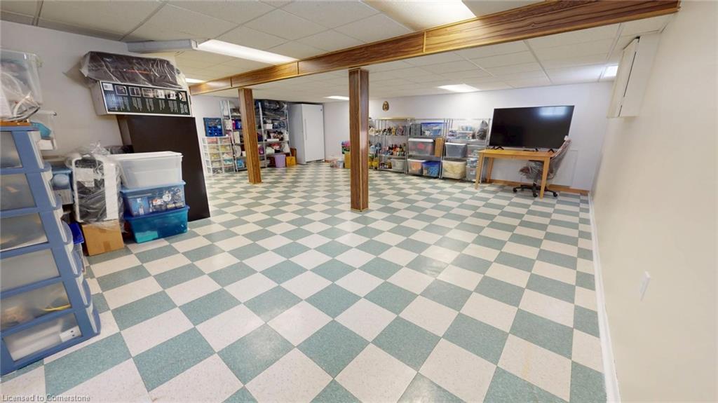 25 Seguin Street Property Photo 22