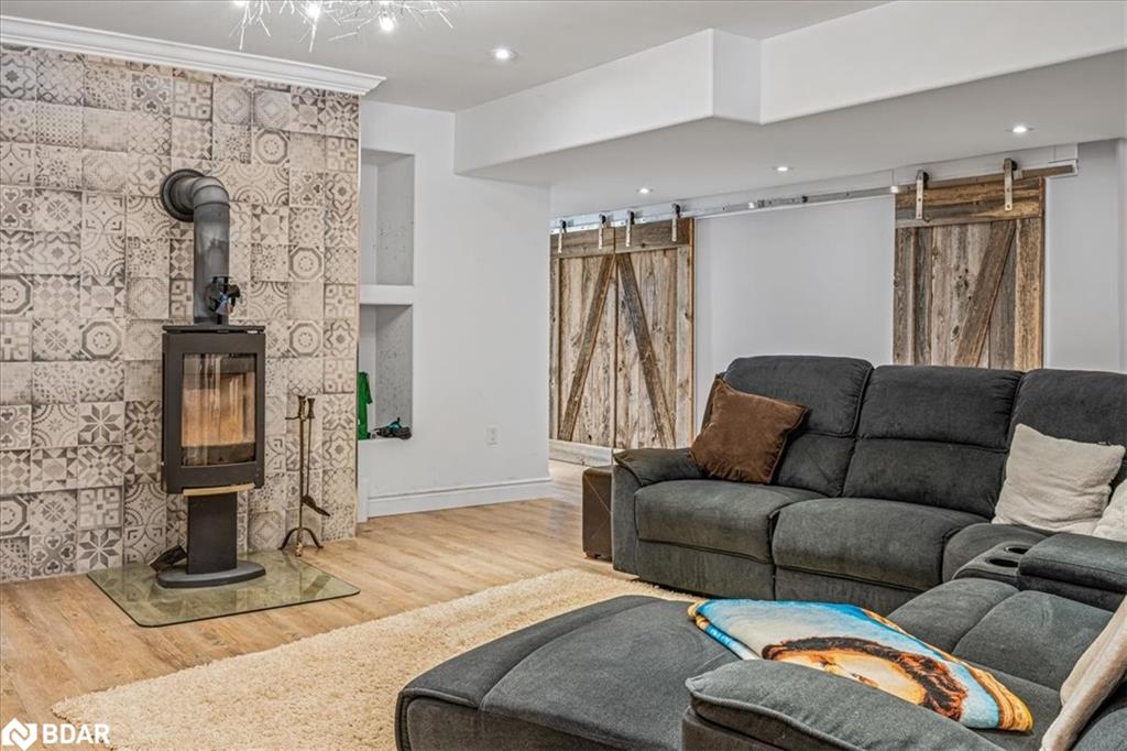 1775 9th Line Property Photo 32