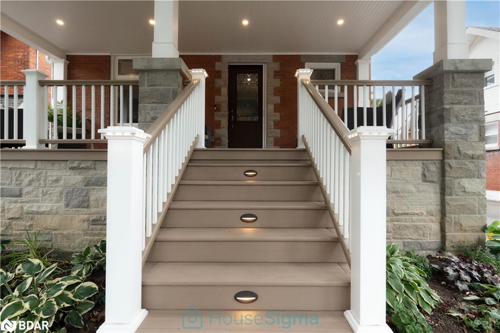 212 Front Street Property Photo 2