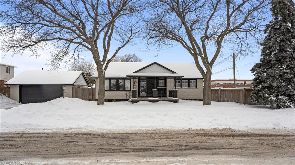 4 Holt Avenue Property Photo