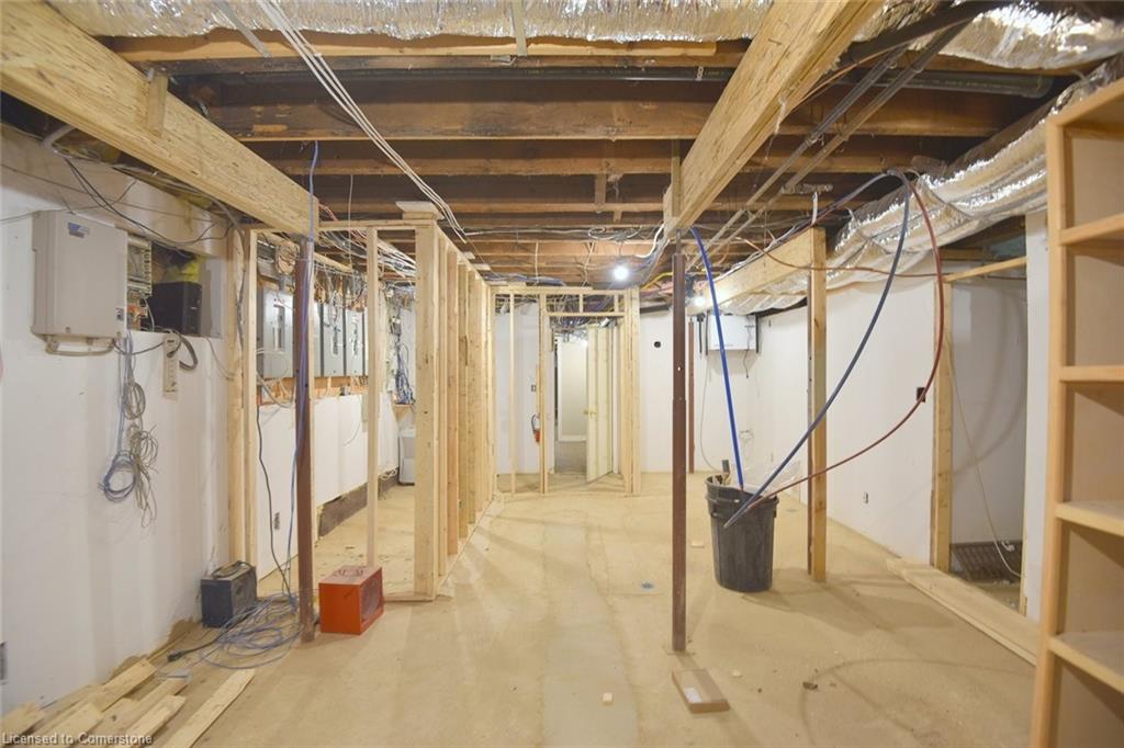 103-280 Wilson Street E Property Photo 8