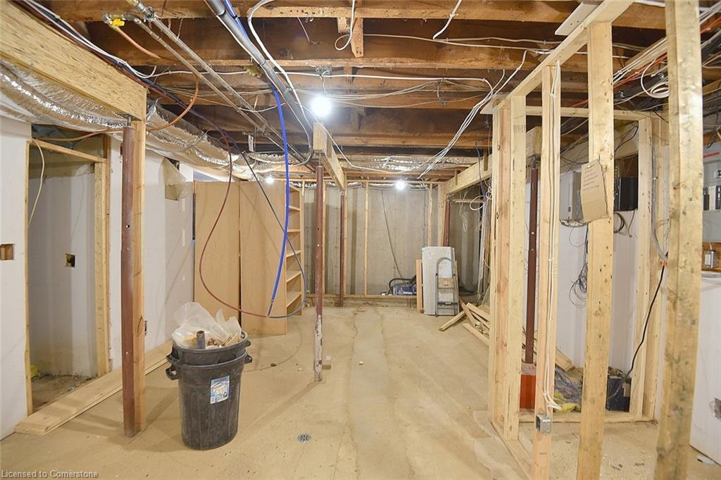 103-280 Wilson Street E Property Photo 9