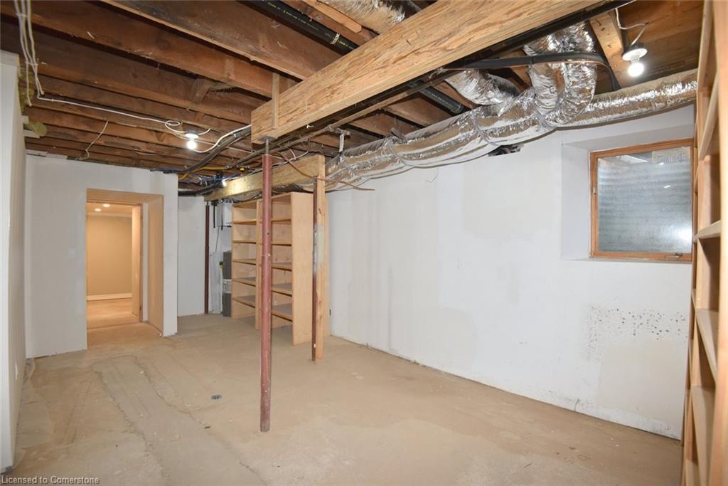 103-280 Wilson Street E Property Photo 14