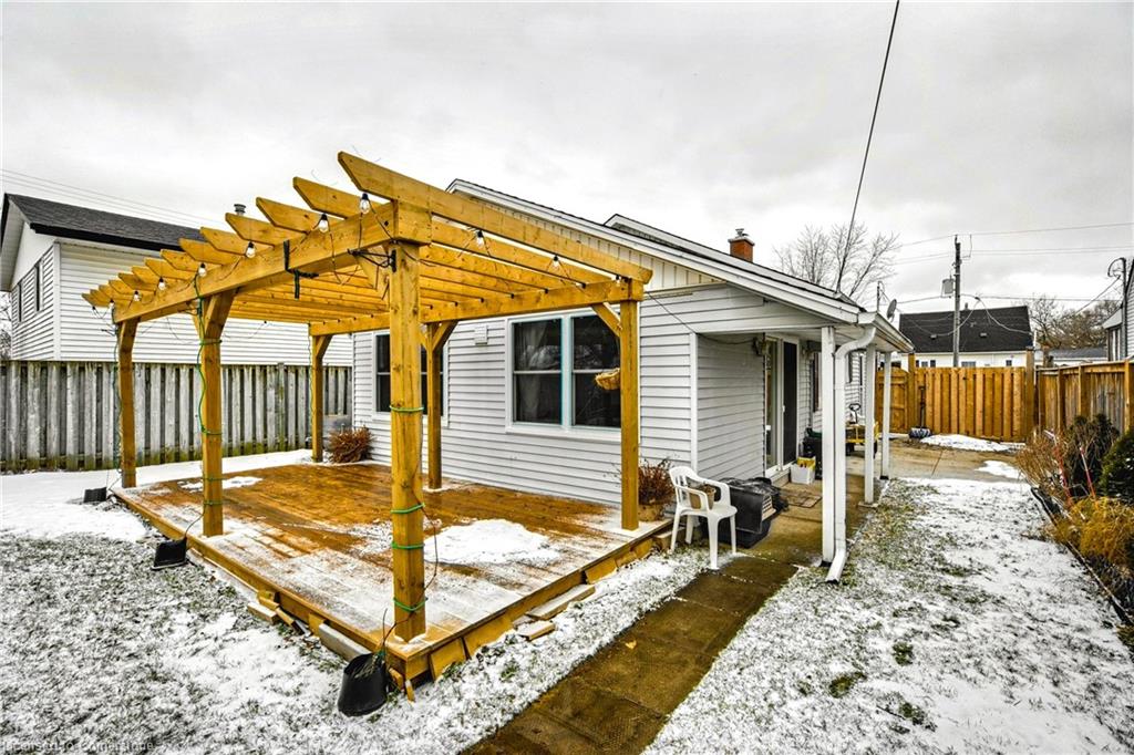 31 Woodrow Street Property Photo 33