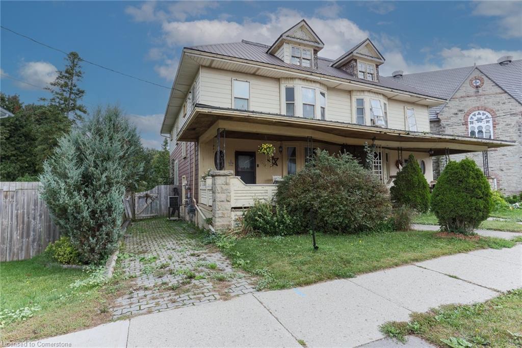 110 Smith Street E Property Photo