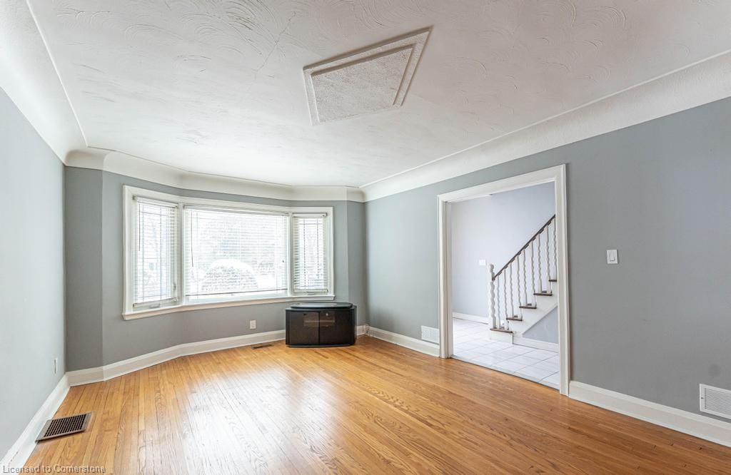 854 West 5th Street Property Photo 5