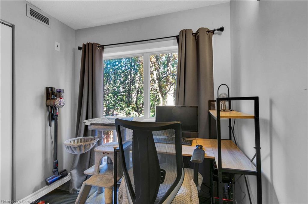 310-500 Westmount Road Property Photo 18