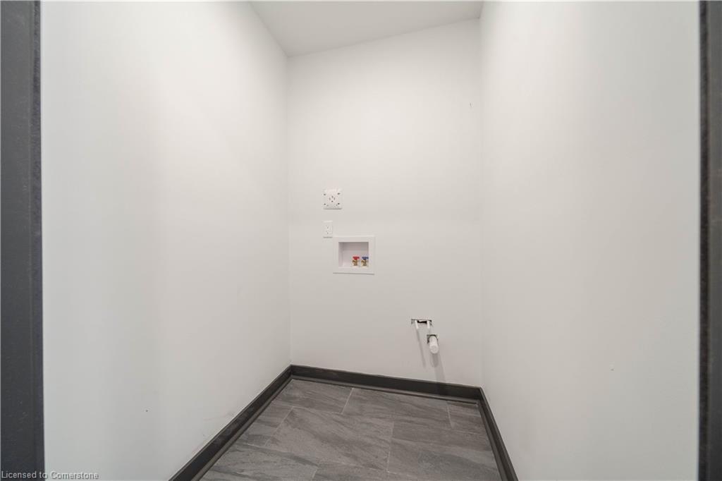 32 Britannia Avenue Property Photo 25