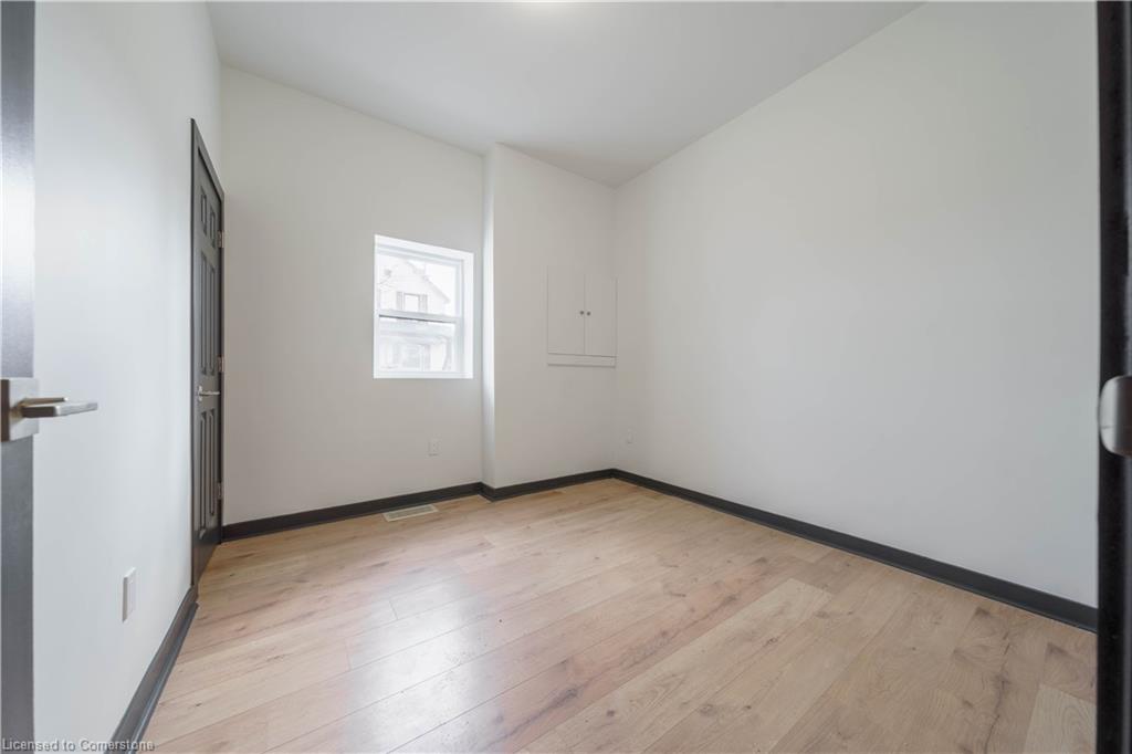 32 Britannia Avenue Property Photo 30
