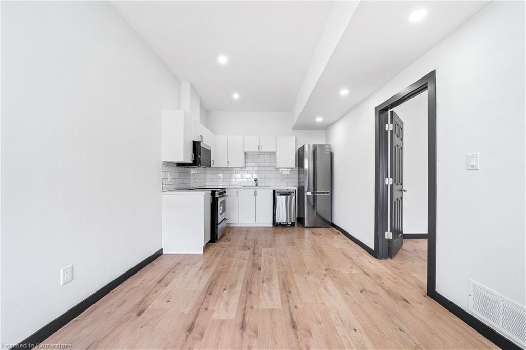 32 Britannia Avenue Property Photo 32