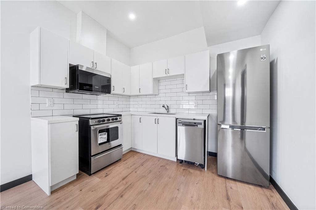 32 Britannia Avenue Property Photo 34
