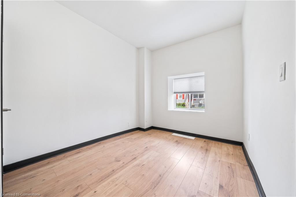 32 Britannia Avenue Property Photo 39