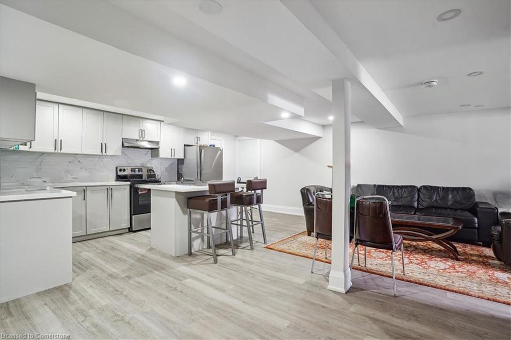 251 King Street E Property Photo 14
