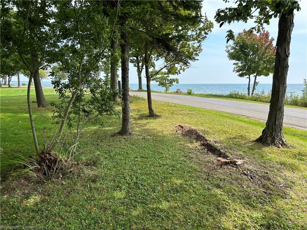 2431 Lakeshore Road Property Photo 3