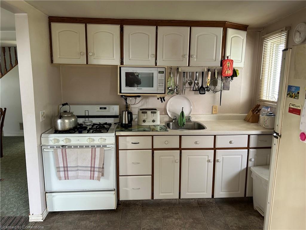 2431 Lakeshore Road Property Photo 25
