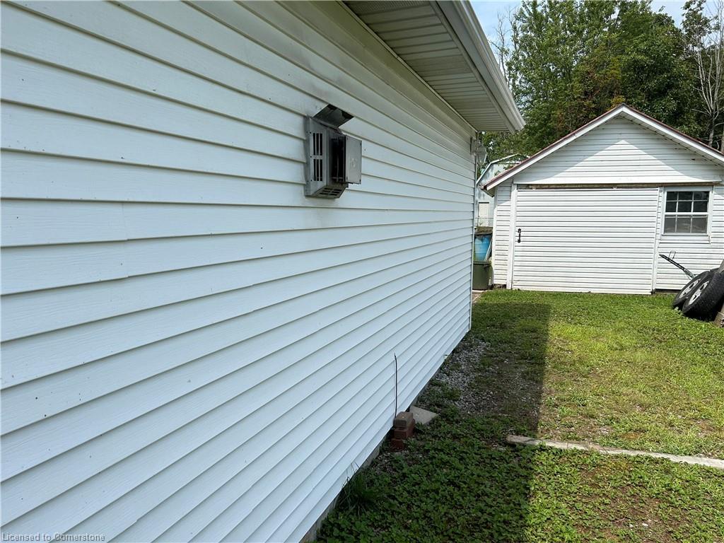2431 Lakeshore Road Property Photo 32