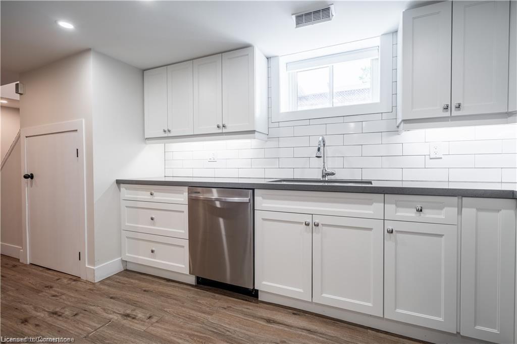 42 East 41st Street Property Photo 6