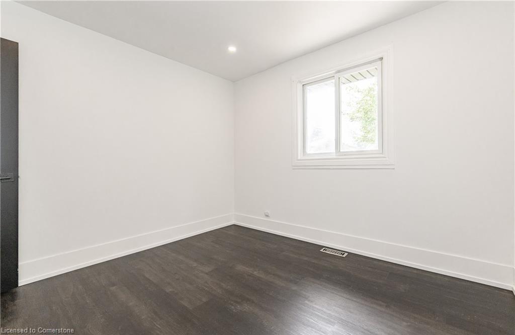 694 Upper Ottawa Street Property Photo 16