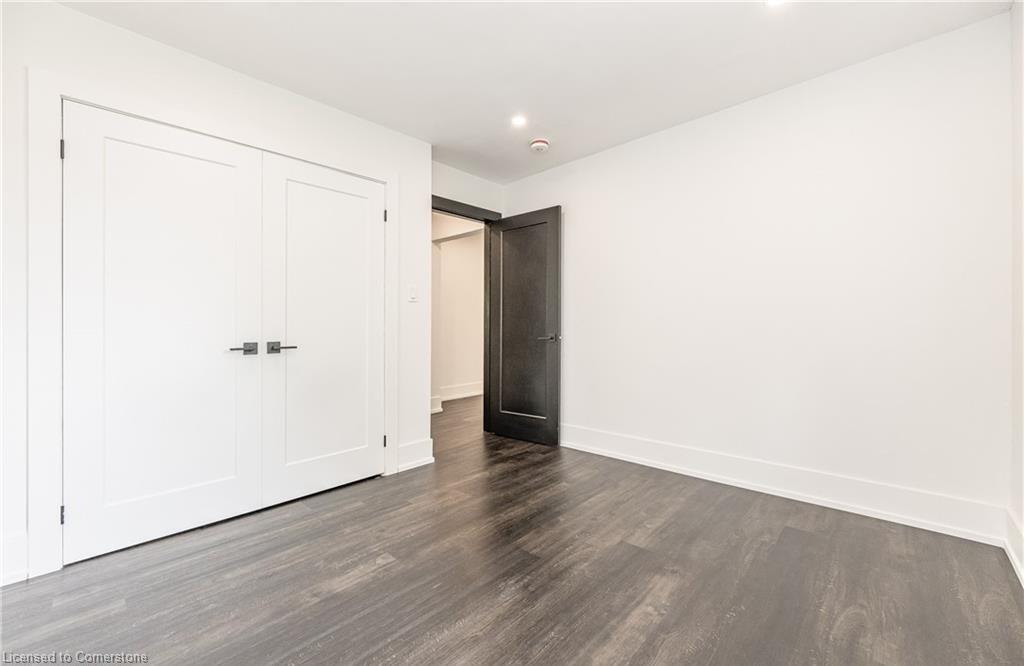 694 Upper Ottawa Street Property Photo 17