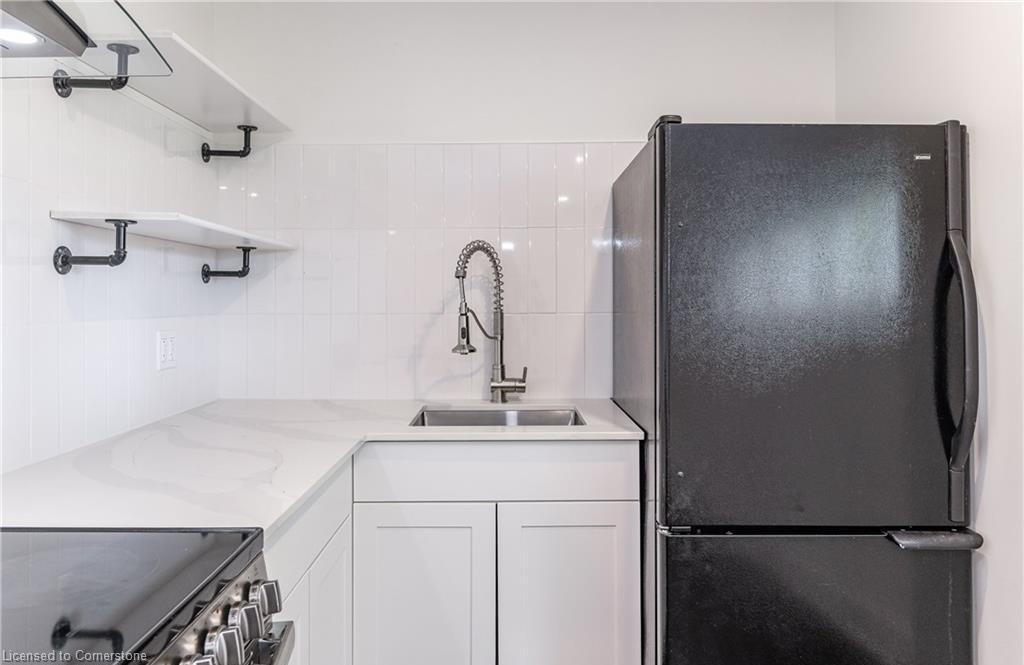 694 Upper Ottawa Street Property Photo 22