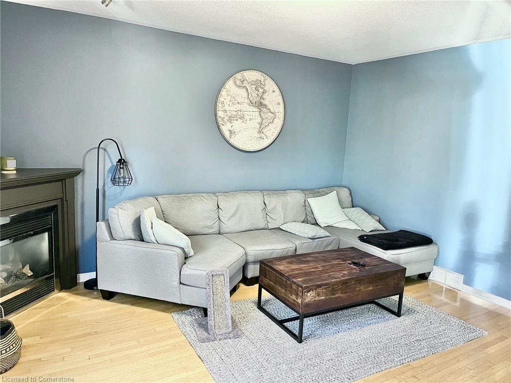 18 Woodcrest Court Property Photo 9