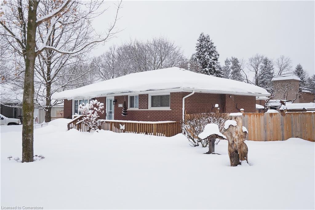 196 John Street Property Photo