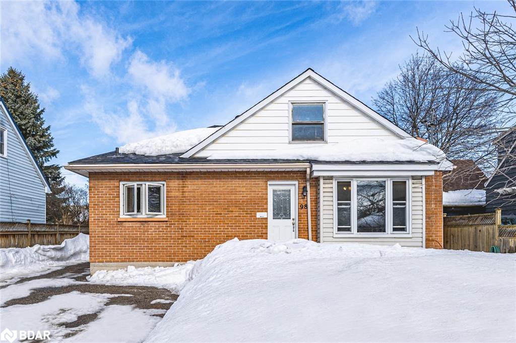 98 Donald Street Property Photo