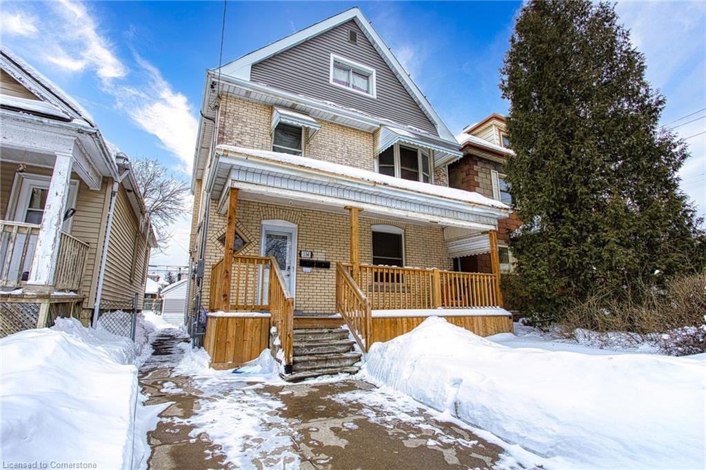 134 Rosslyn Avenue N Property Photo 1