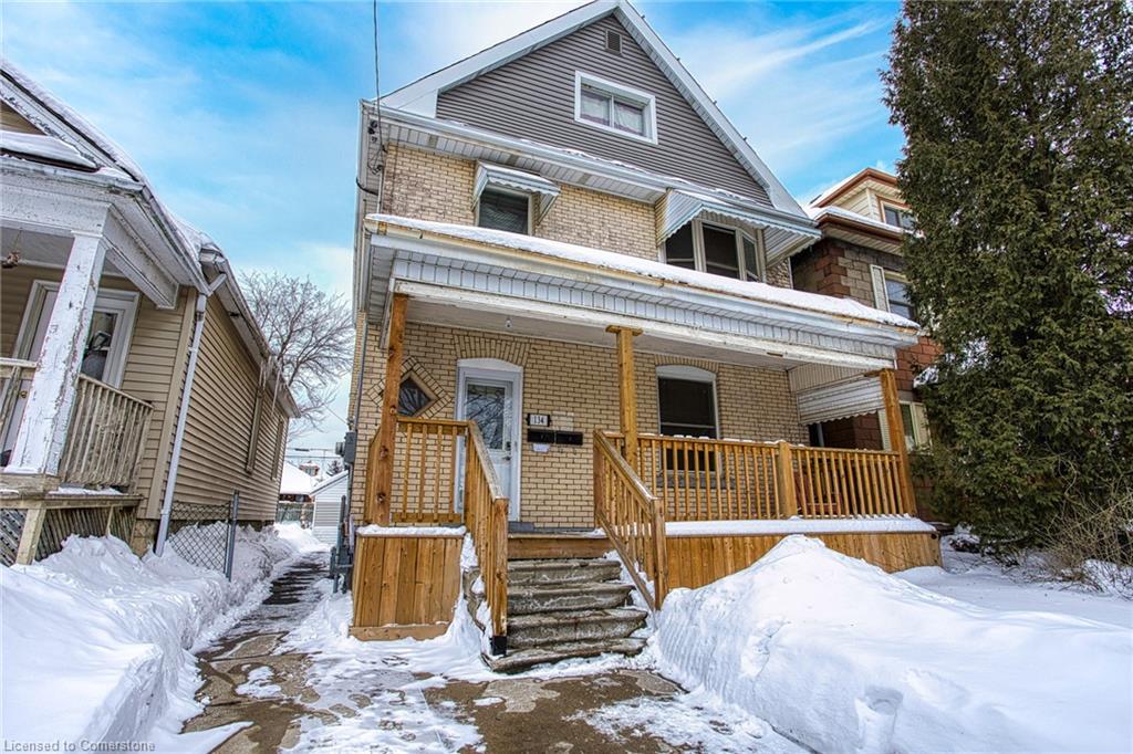 134 Rosslyn Avenue N Property Photo 3