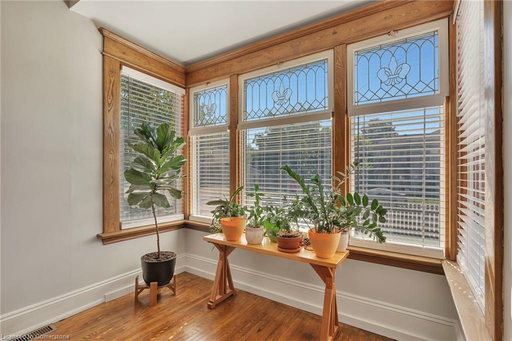 167 William Street Property Photo 12