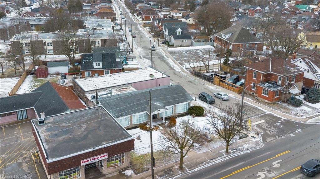 183 Erie Avenue Property Photo 6