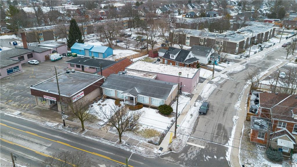 183 Erie Avenue Property Photo 8