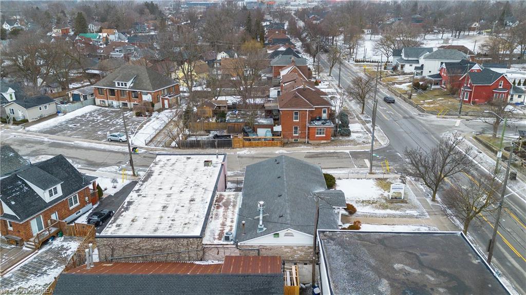 183 Erie Avenue Property Photo 12