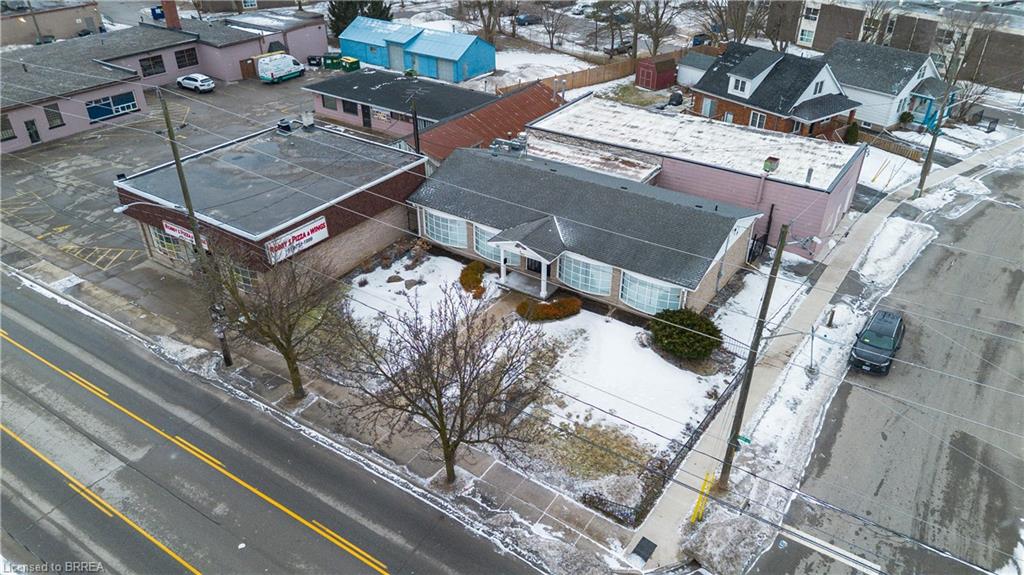 183 Erie Avenue Property Photo 13