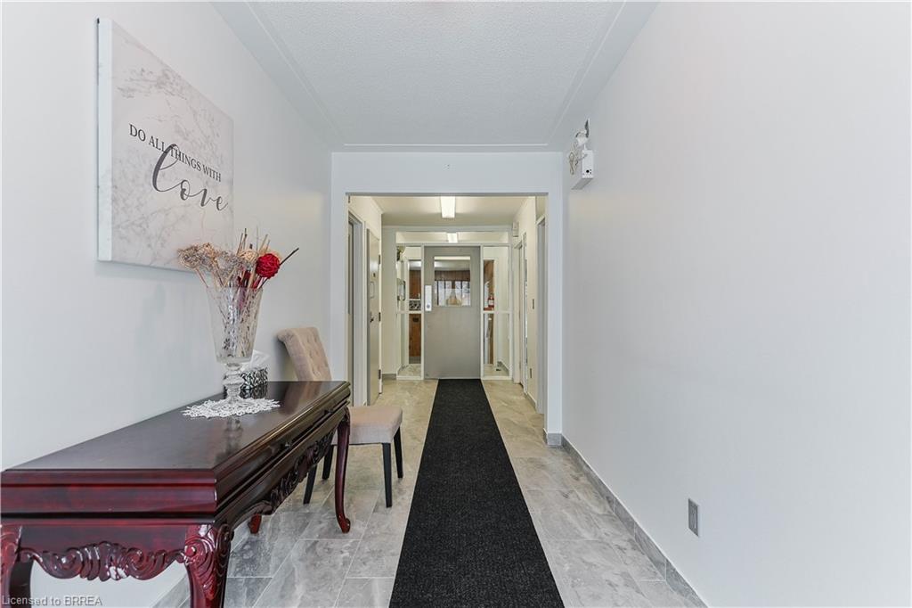 183 Erie Avenue Property Photo 14