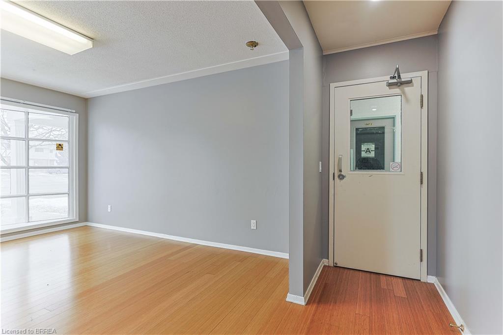 183 Erie Avenue Property Photo 17