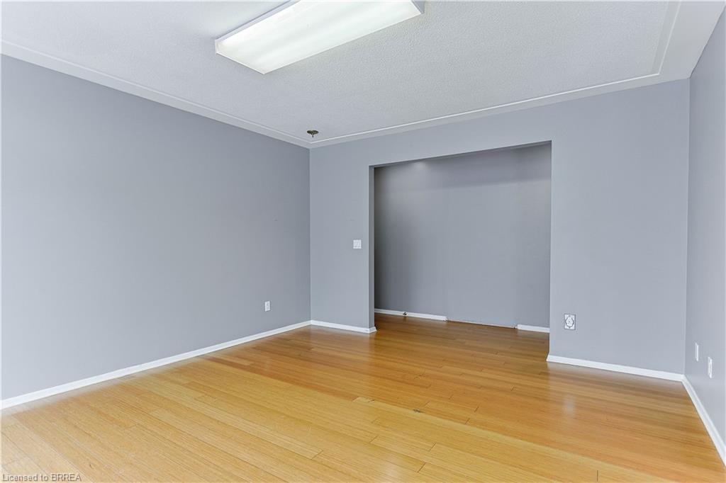 183 Erie Avenue Property Photo 23