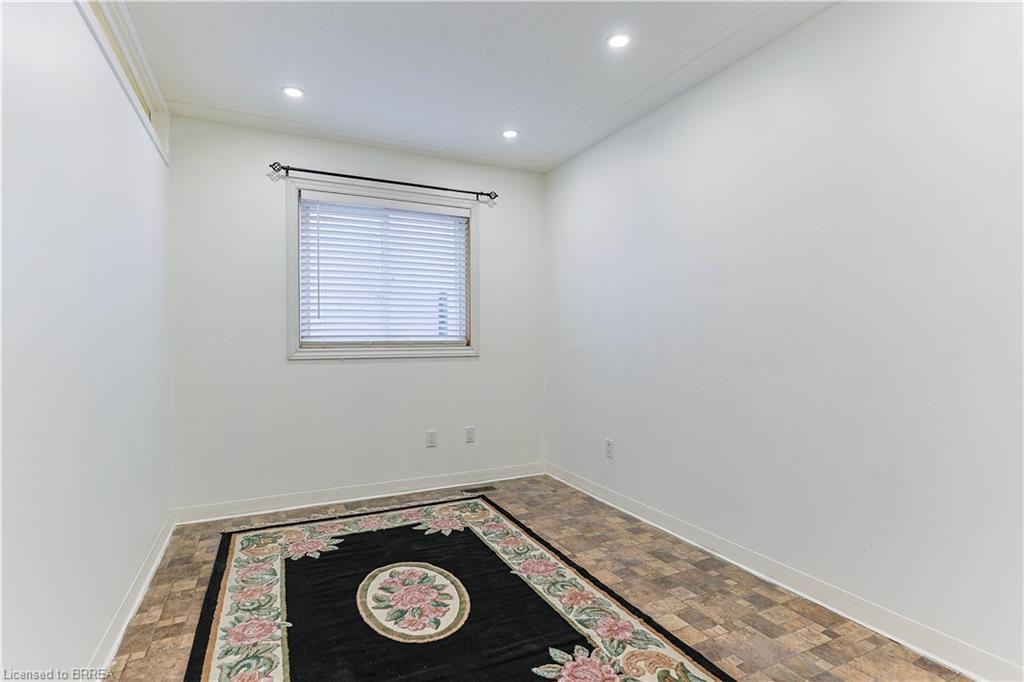 183 Erie Avenue Property Photo 34
