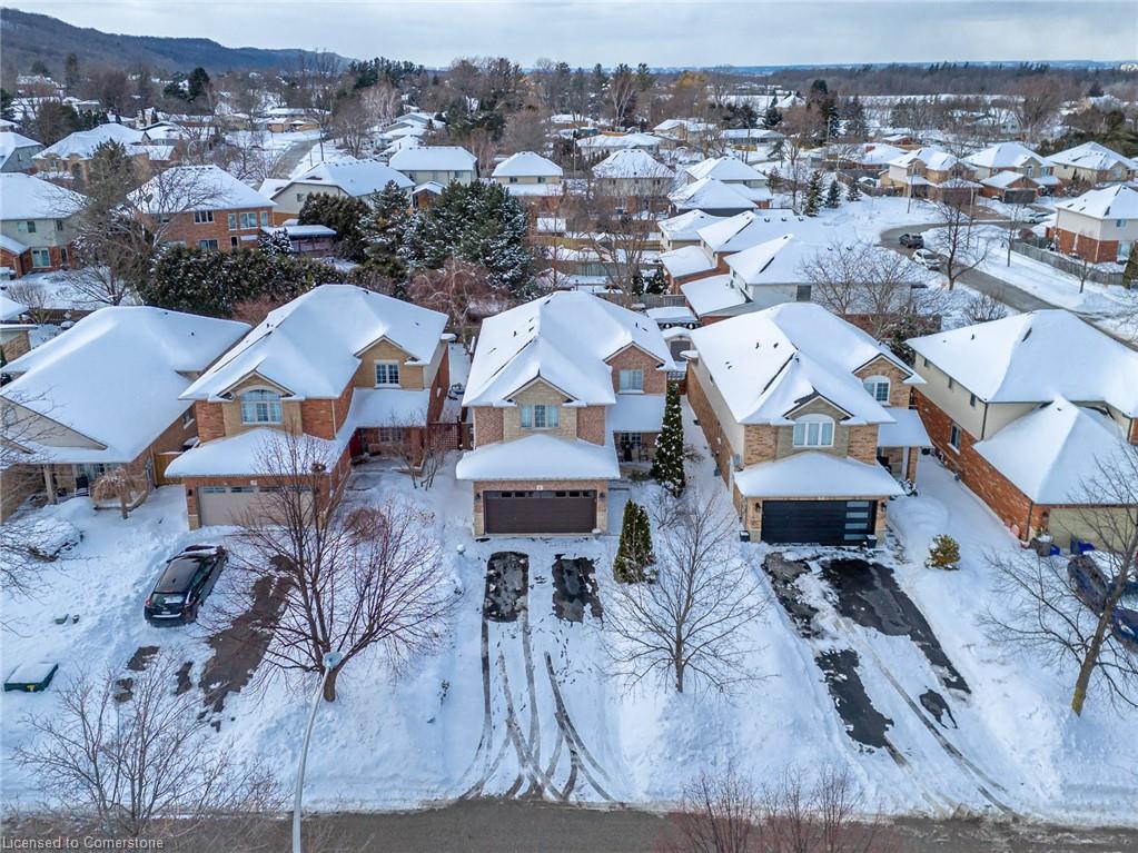 6 Tamarack Court Property Photo 1
