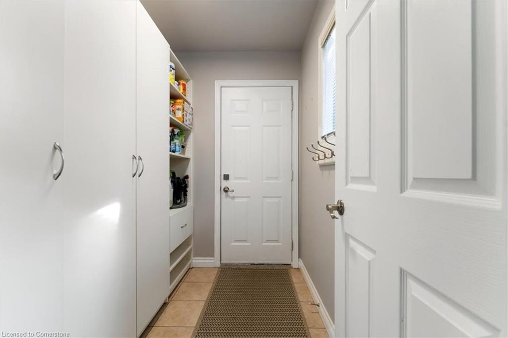6 Tamarack Court Property Photo 11